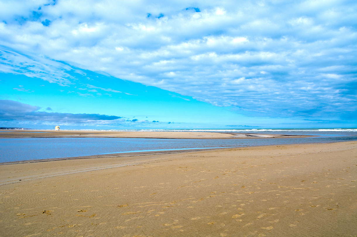 View of a beach in the Aude, near the Relais du Val d'Orbieu, hotel near Narbonne