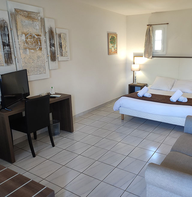 The spacious and comfortable family suite at the Relais du Val d'Orbieu, hotel in the Aude department